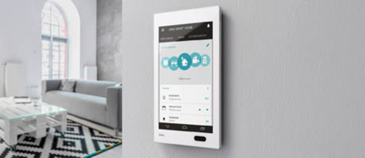 Bedienzentrale Gira G1 bei Elektro Ruths Installationen GmbH in Mühltal