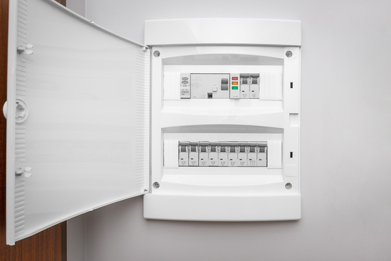 Über­spannungs­schutz bei Elektro Ruths Installationen GmbH in Mühltal